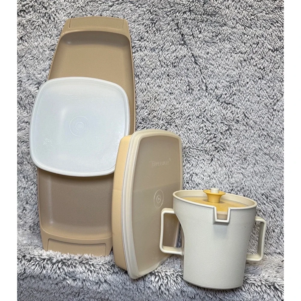 Tupperware vintage mixed
